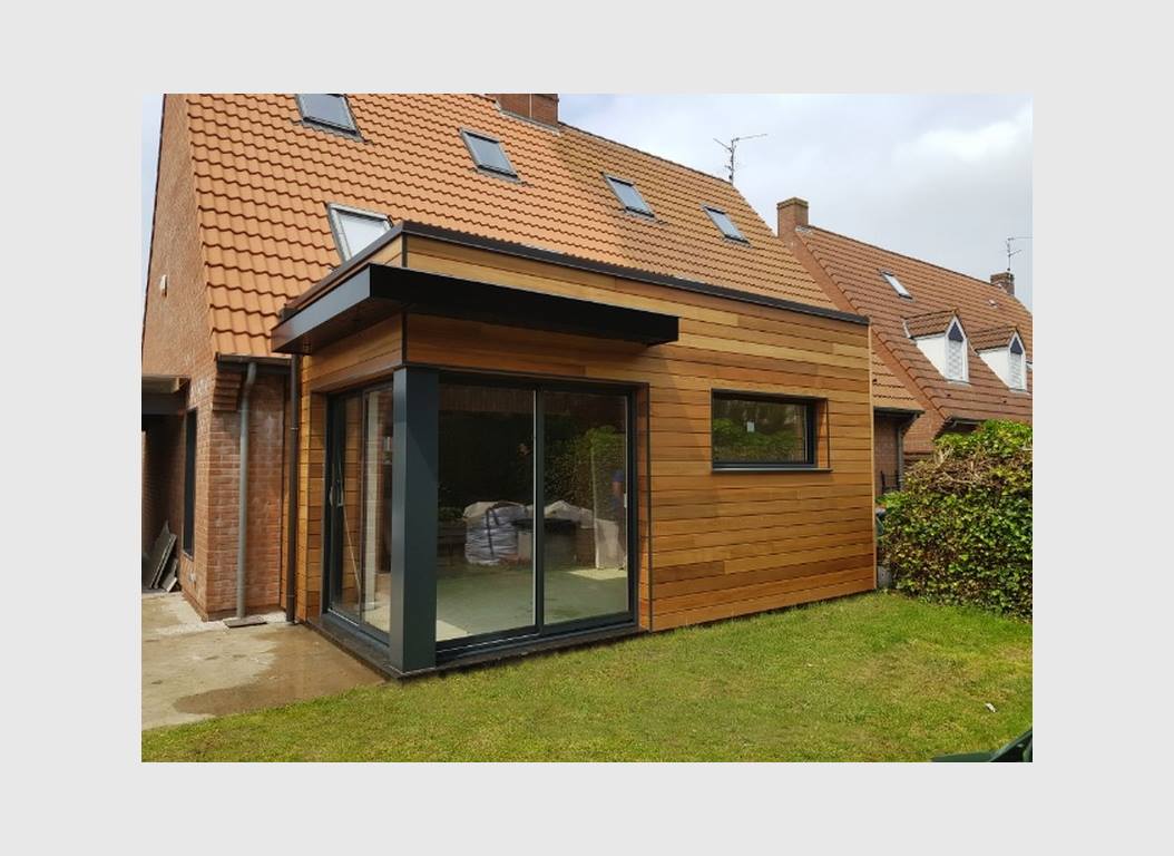 EXTENSION EN OSSATURE BOIS, BARDAGE RED CEDAR À WAMBRECHIES (NORD)-03